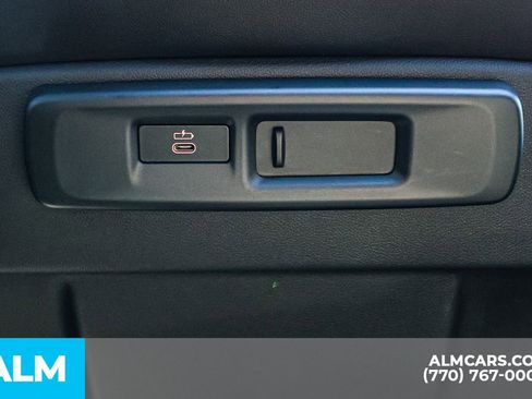 Used 2023 BMW X6 xDrive40i w/ M Sport Package image 64