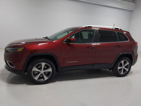 Used 2020 Jeep Cherokee Limited AWD/4WD image 2