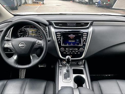 Used 2024 Nissan Murano SV w/ SV Midnight Edition Package image 15