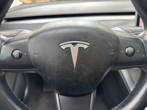 Used 2018 Tesla Model 3 Long Range RWD image 22
