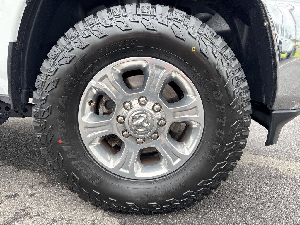 Used 2024 RAM 2500 Big Horn w/ Off Road Package AWD/4WD image 11