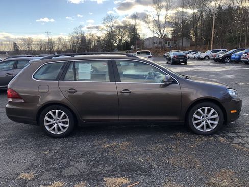 Used 2011 Volkswagen Jetta SE image 6