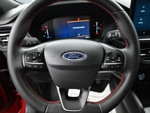 Used 2025 Ford Escape ST-Line w/ Equipment Group 301A image 13