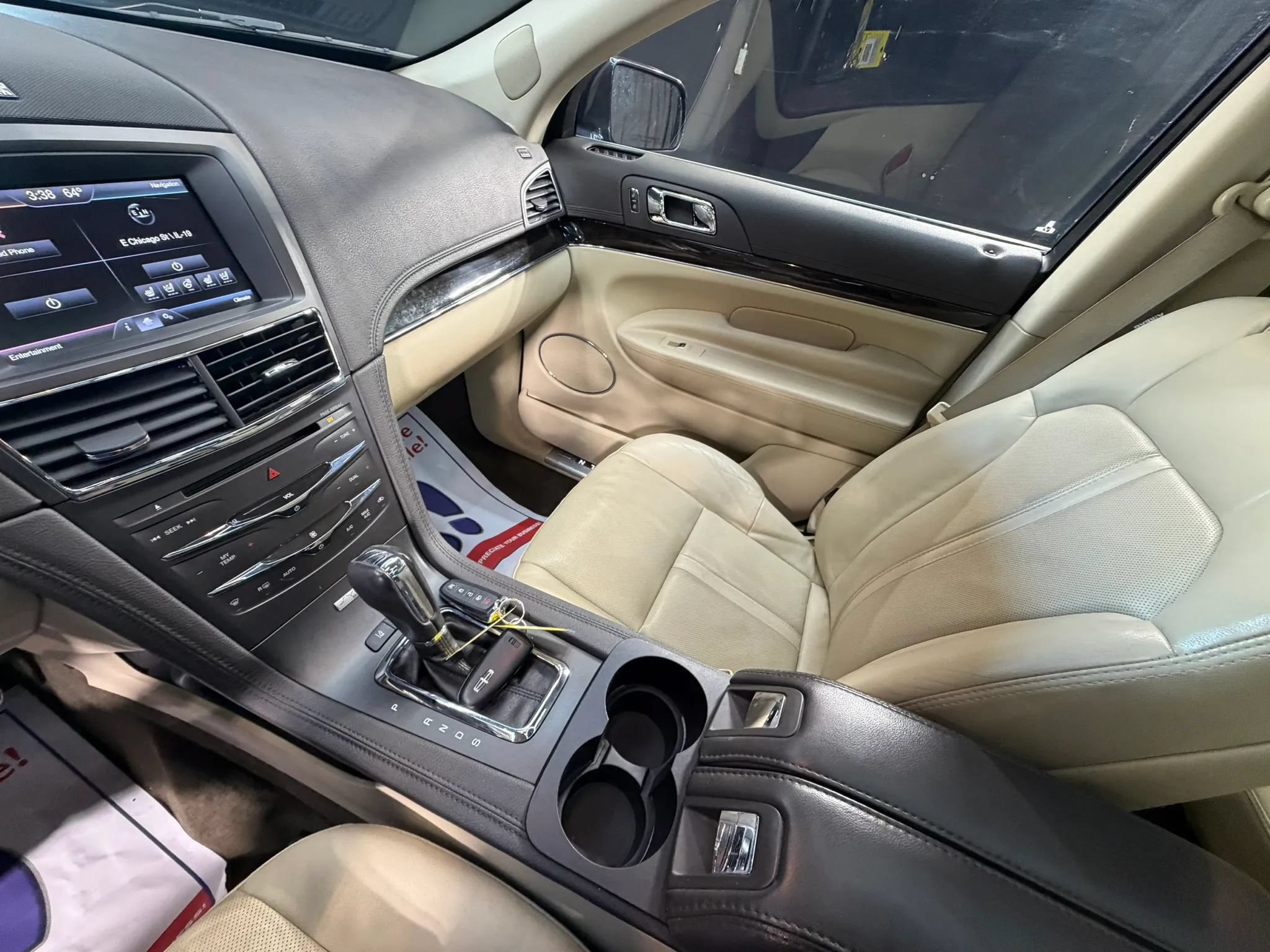 Used 2014 Lincoln MKT AWD w/ Equipment Group 201A image 29