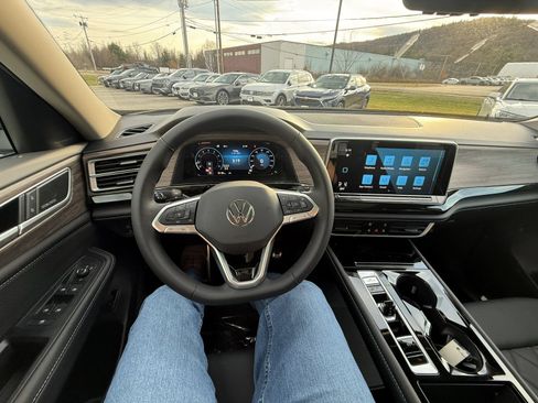 New 2026 Volkswagen Atlas SEL Premium R-Line image 12