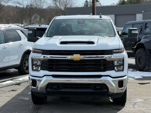 Used 2024 Chevrolet Silverado 2500 LT image 30