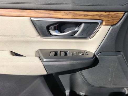 Used 2018 Honda CR-V EX image 17