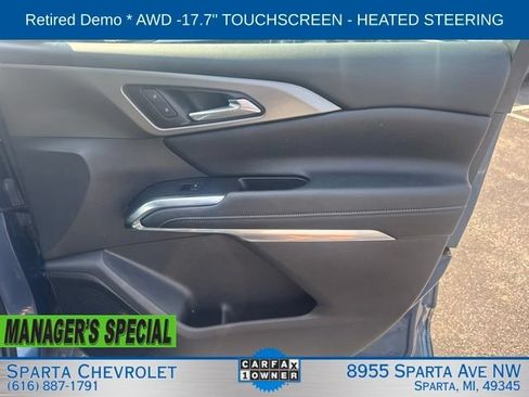 Used 2025 Chevrolet Traverse LT AWD/4WD image 27