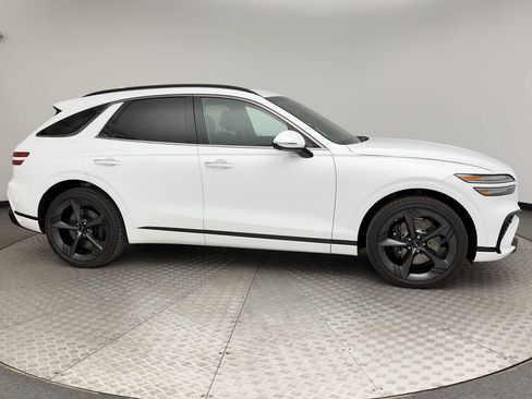Certified 2026 Genesis GV70 3.5T Sport Prestige AWD/4WD image 9