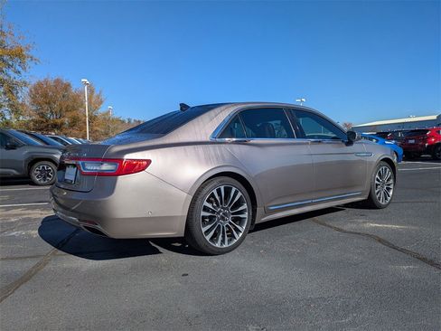 Used 2020 Lincoln Continental Reserve w/ Luxury Package image 5