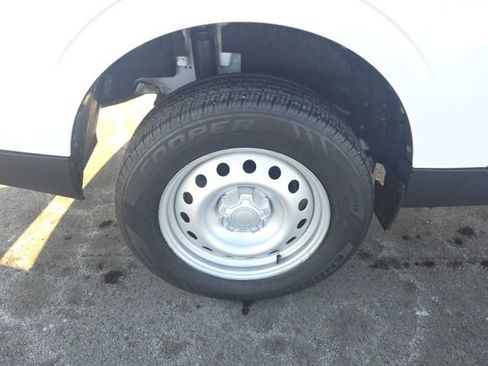 Used 2022 Ford Maverick XL image 8