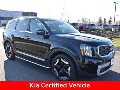 Used 2023 Kia Telluride S w/ S Sunroof Package