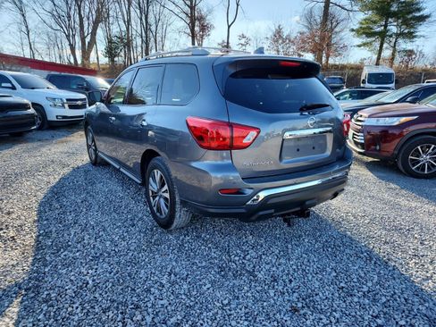 Used 2019 Nissan Pathfinder SL image 3