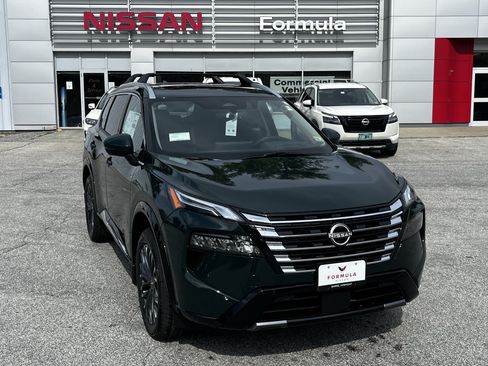 New 2026 Nissan Rogue Platinum AWD/4WD image 1