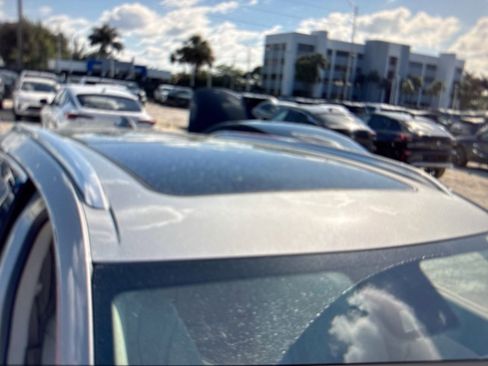 Used 2023 Buick Envision Avenir image 7