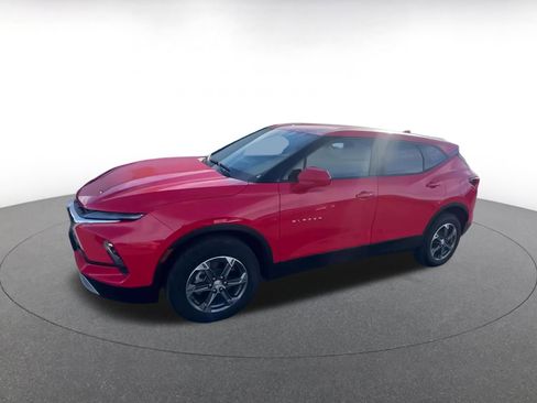 Used 2025 Chevrolet Blazer LT image 8