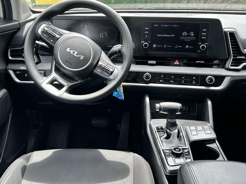 Used 2023 Kia Sportage LX FWD image 21