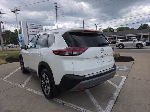 Used 2023 Nissan Rogue SV w/ SV Premium B Package AWD/4WD image 10