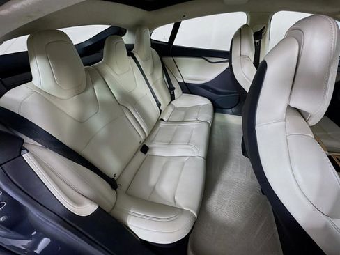 Used 2018 Tesla Model S 100D image 25