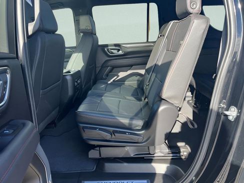 Used 2024 Chevrolet Suburban RST w/ Luxury Package AWD/4WD image 28