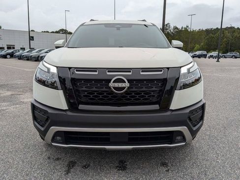 New 2025 Nissan Pathfinder Rock Creek image 9