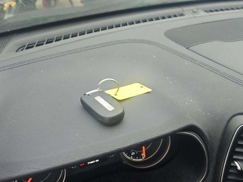 Used 2019 Jeep Cherokee Latitude Plus image 15