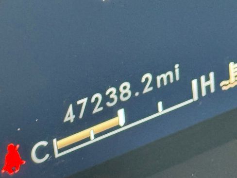 Used 2021 Lincoln Nautilus Reserve w/ Equipment Group 201A image 19