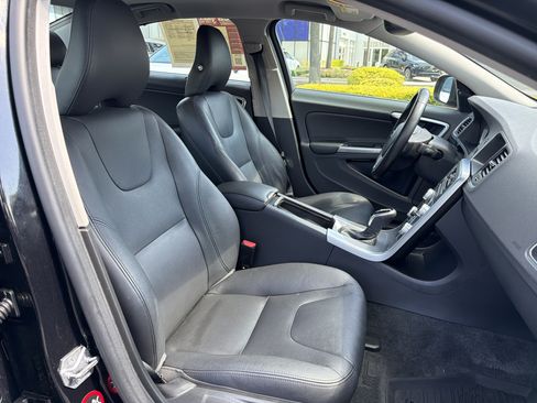 Used 2018 Volvo S60 T5 Inscription w/ Climate Package AWD/4WD image 35