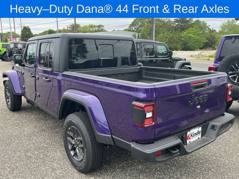 New 2026 Jeep Gladiator Sport AWD/4WD image 28