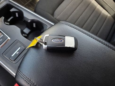 Used 2024 Ford Edge SE AWD/4WD image 29