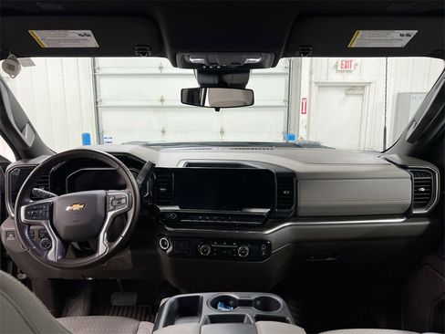 Used 2024 Chevrolet Silverado 2500 LT image 10