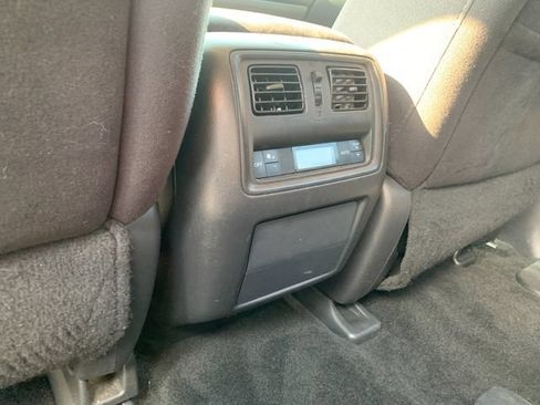 Used 2015 Nissan Pathfinder S AWD/4WD image 14