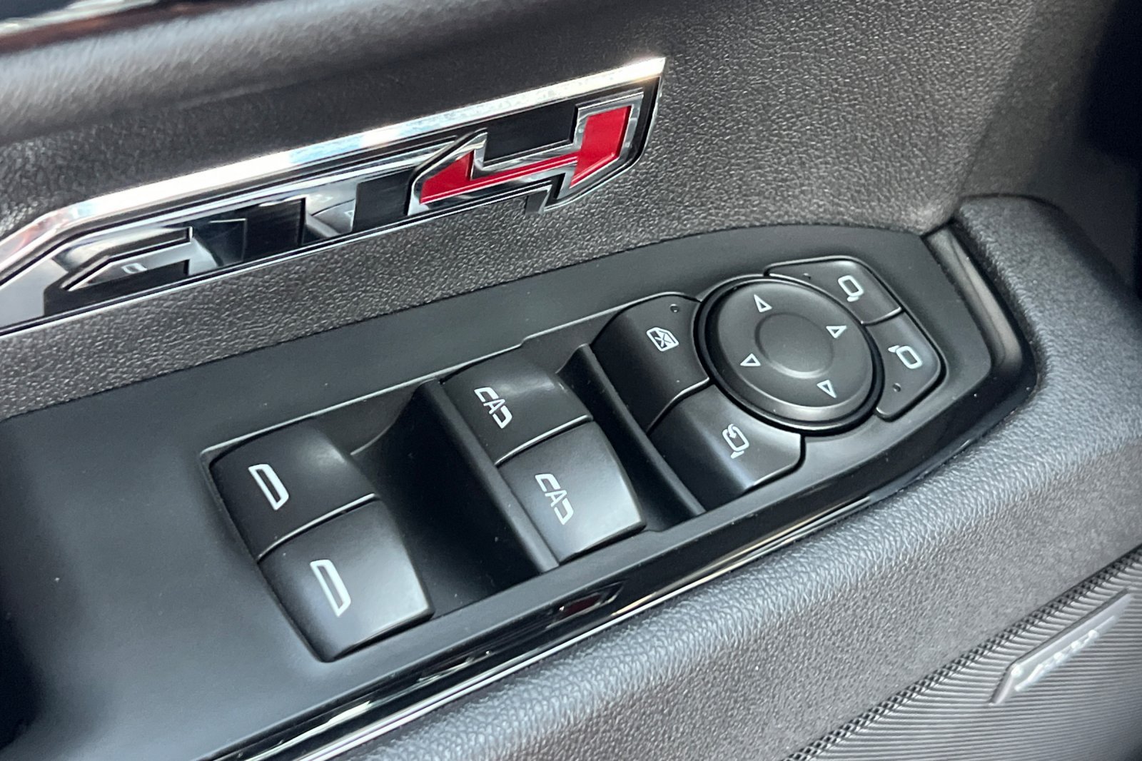 Used 2025 GMC Sierra 1500 AT4 AWD/4WD image 14
