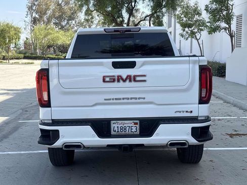 Used 2021 GMC Sierra 1500 AT4 w/ Technology Package AWD/4WD image 4