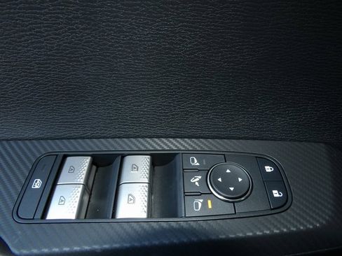 New 2025 Mitsubishi Outlander SE image 20