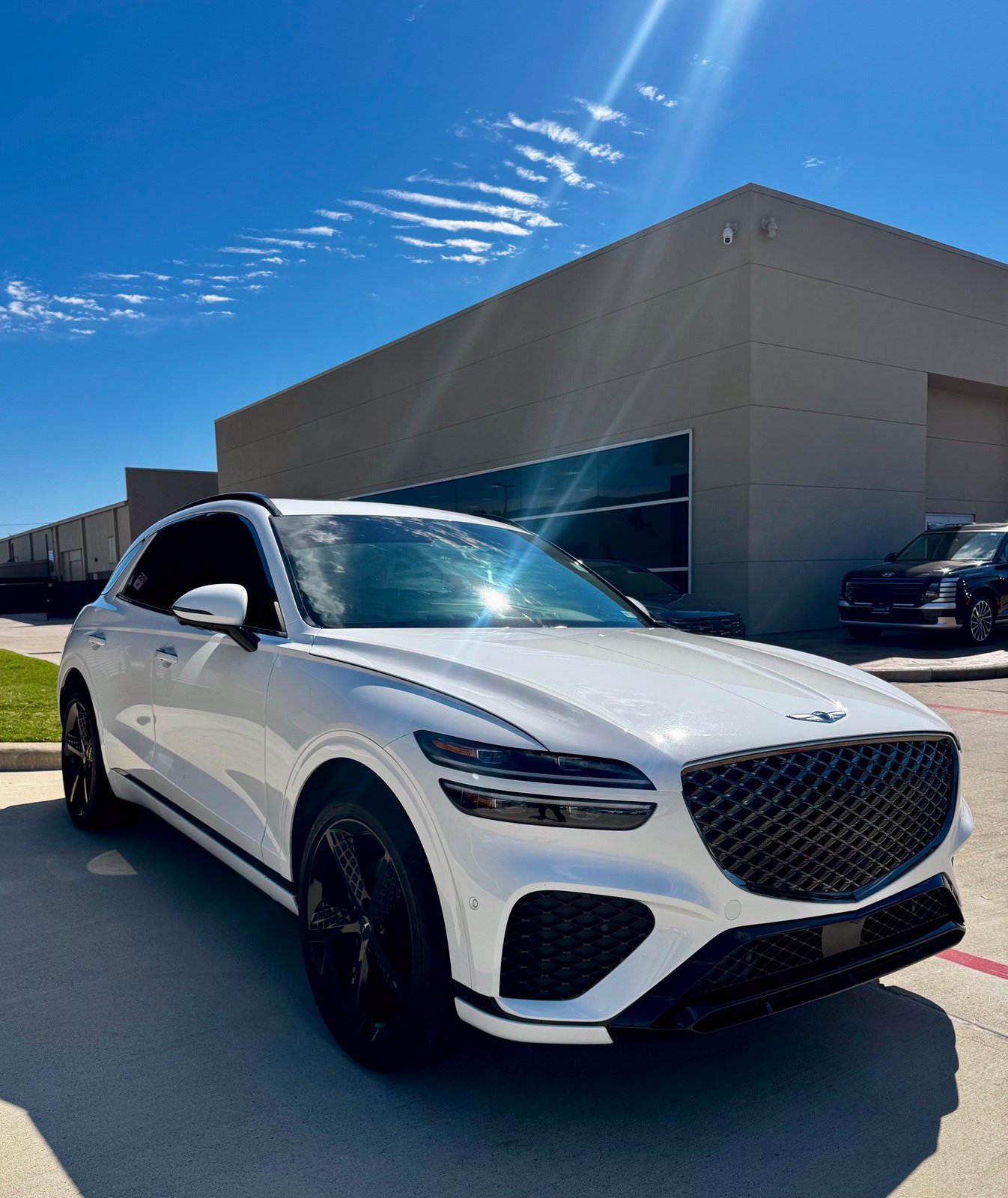 Used 2022 Genesis GV70 2.5T w/ Sport Prestige Package AWD/4WD image 1
