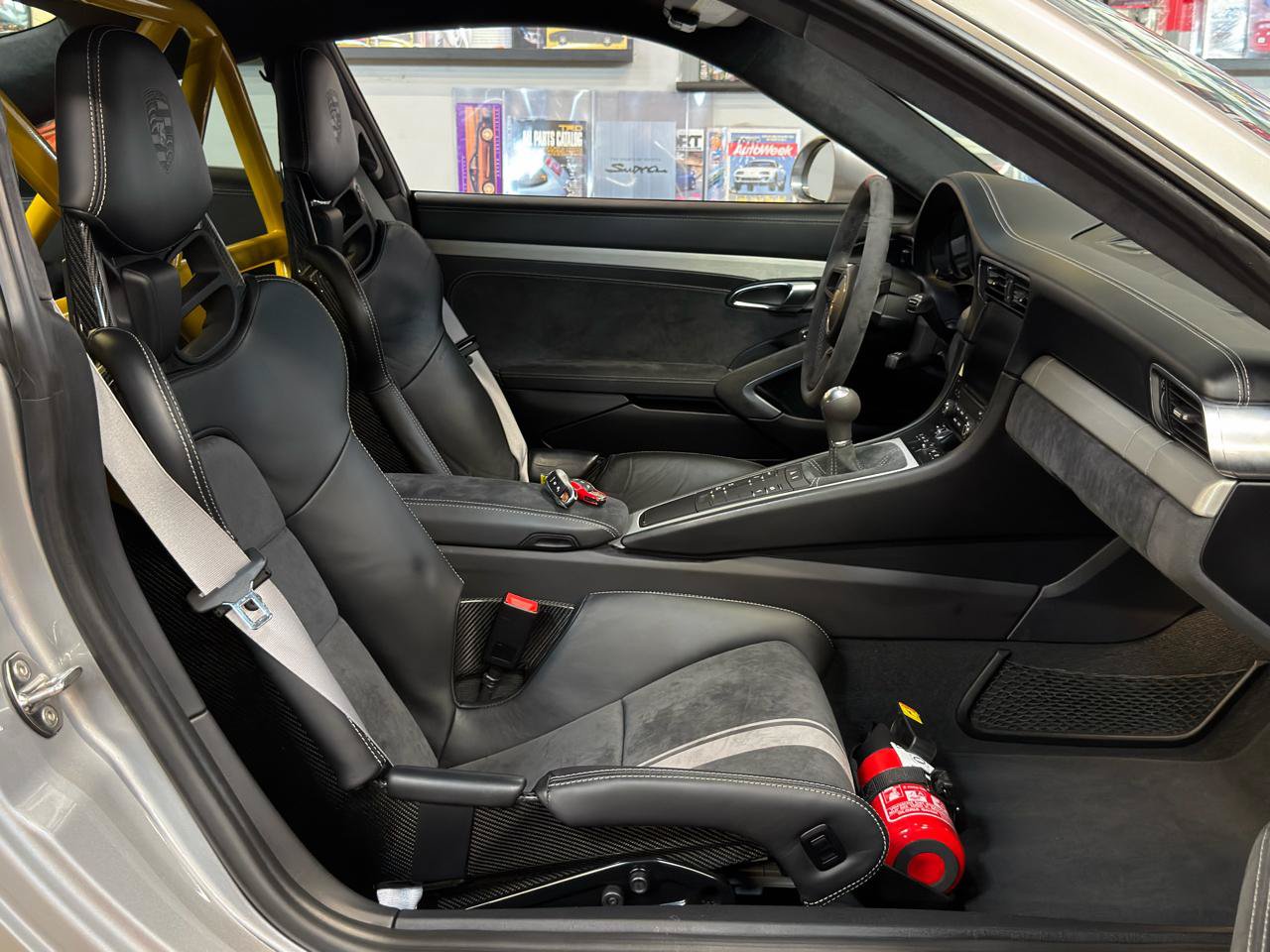 Used 2018 Porsche 911 GT3 RWD image 23