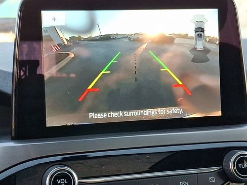 Certified 2022 Ford Escape Titanium image 21