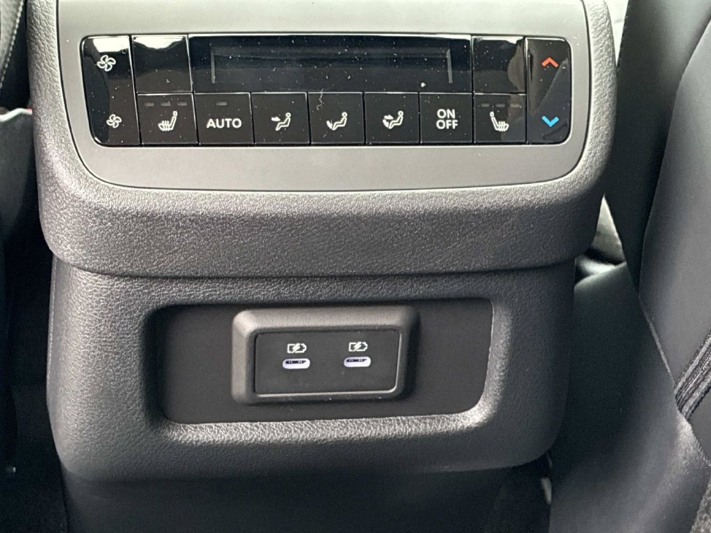 New 2026 Nissan Pathfinder SL AWD/4WD image 12