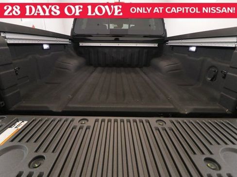 New 2025 Nissan Frontier SV w/ SV Convenience Package image 25