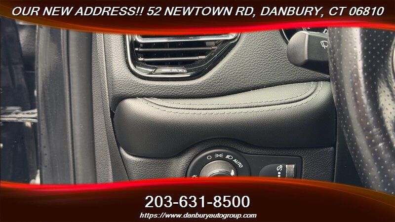 Used 2021 Dodge Durango SXT AWD/4WD image 17