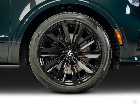 Used 2021 Bentley Bentayga Speed AWD/4WD image 28