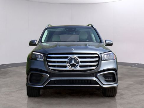New 2026 Mercedes-Benz GLS 450 4MATIC image 2