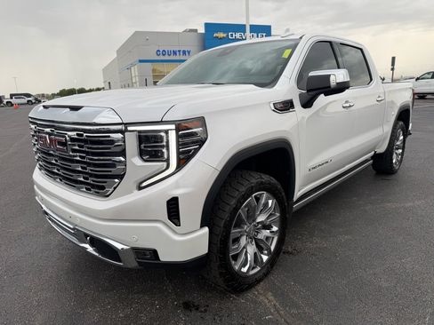 Used 2025 GMC Sierra 1500 Denali w/ Denali Reserve Package AWD/4WD image 9