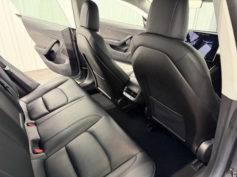 Used 2020 Tesla Model 3 Performance image 11
