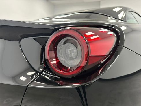 Used 2019 Ferrari Portofino image 47