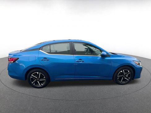Used 2025 Nissan Sentra SV image 16