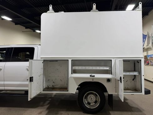 Used 2020 Ford F350 4x4 Crew Cab DRW Super Duty image 29