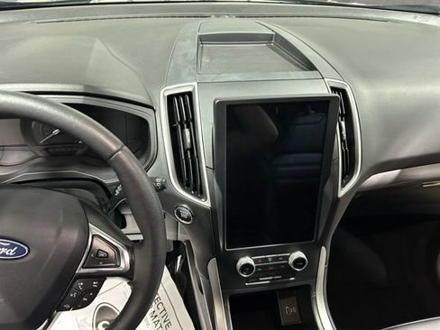 Used 2024 Ford Edge SEL w/ Convenience Package AWD/4WD image 4