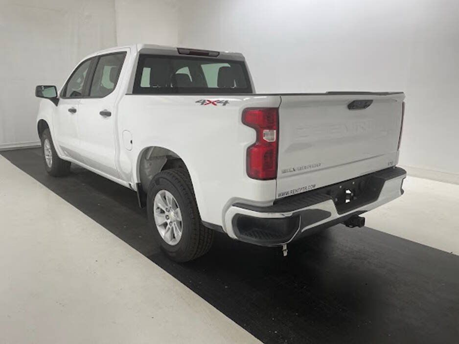 Used 2023 Chevrolet Silverado 1500 W/T w/ Trailering Package AWD/4WD image 7